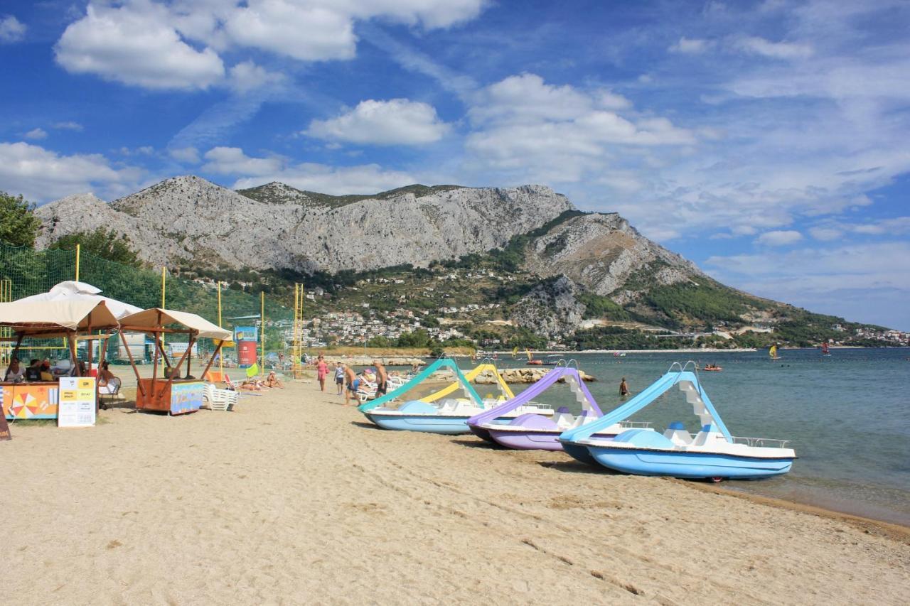 Apartments With A Parking Space Omis - 10362 Экстерьер фото